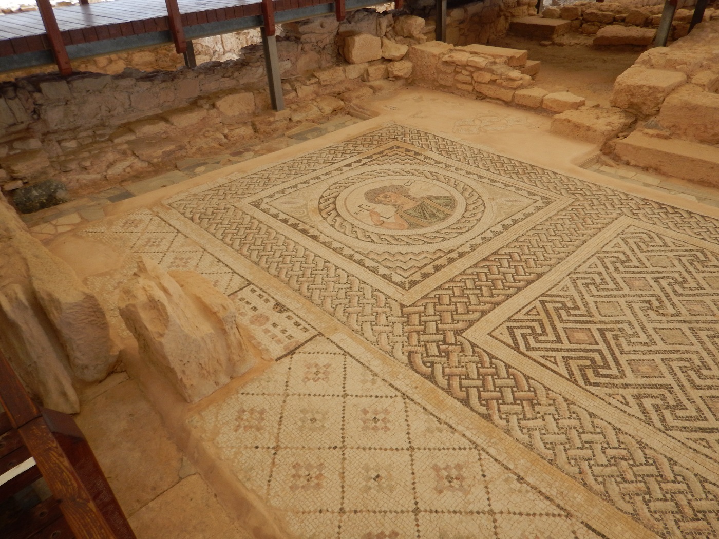 mozaicuri Cipru | mozaic Kourion | atractii Cipru |