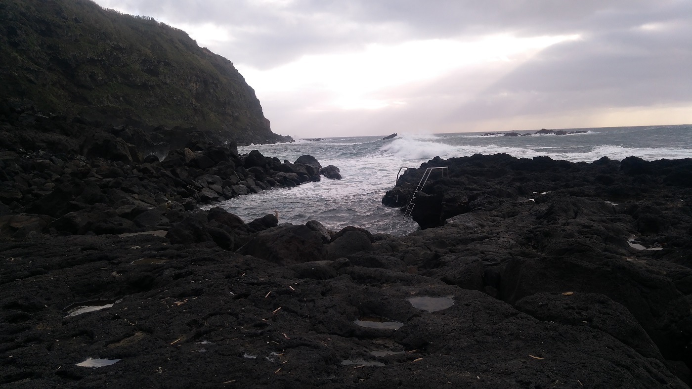 piscina oceanica in Azore | atractii Sao Miguel |