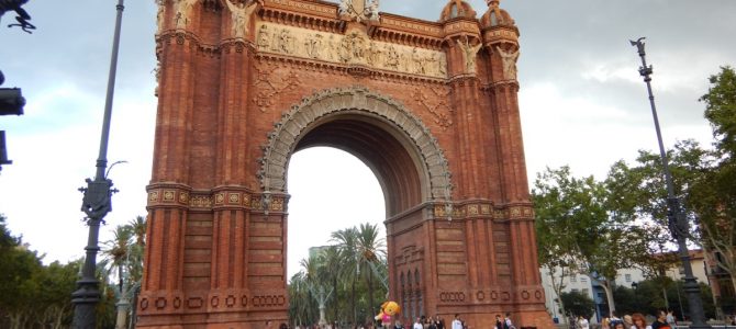 City break Barcelona cu 179 euro (zbor si cazare 4 nopti cu mic dejun inclus) City break Barcelona cu 179 euro (zbor si cazare 4 nopti cu mic dejun inclus)