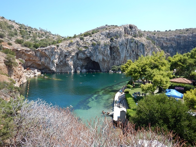Lacul Vouliagmeni | Grecia | Riviera Atenei | lac termal Atena | lacuri Grecia |
