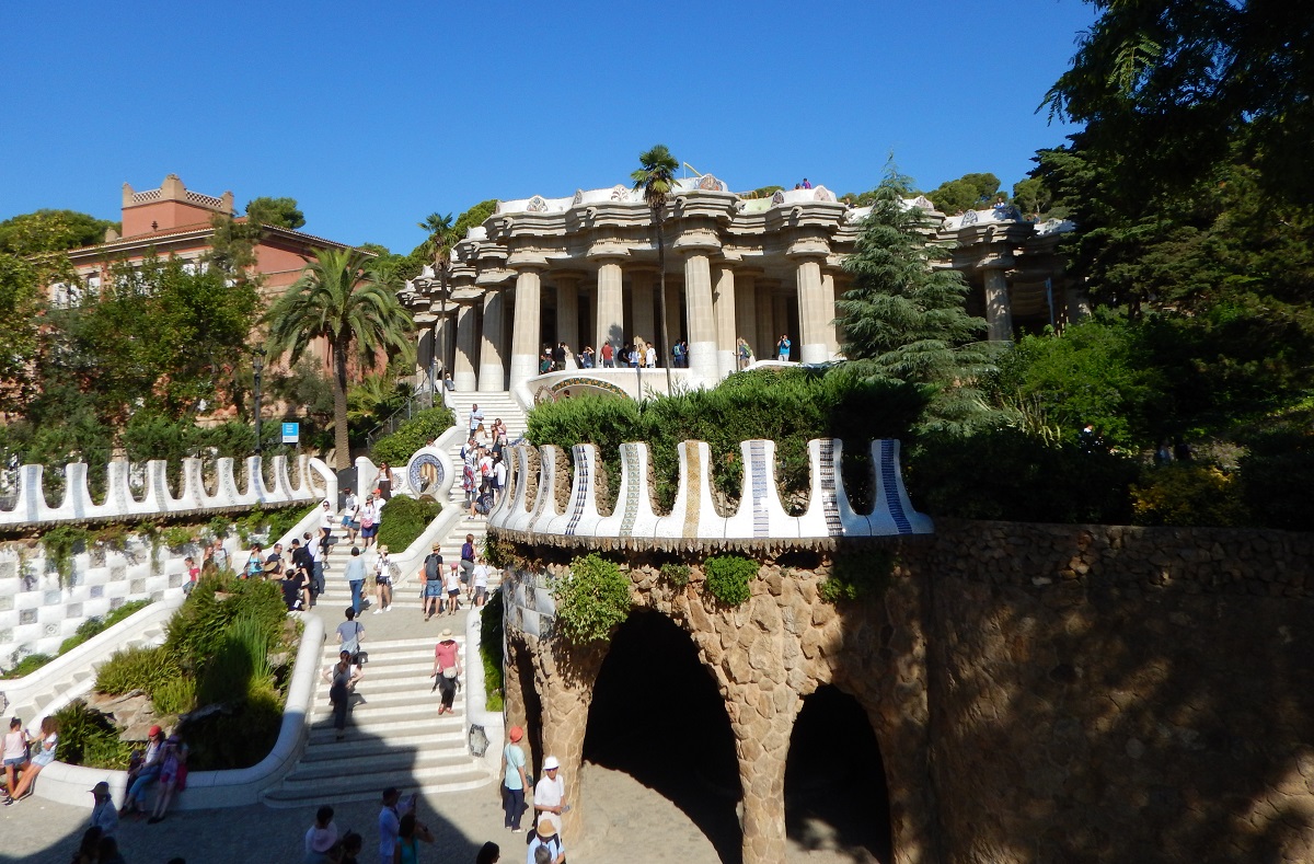 ghidul parcurilor din barcelona | parc guell | bilete guell barcelona |