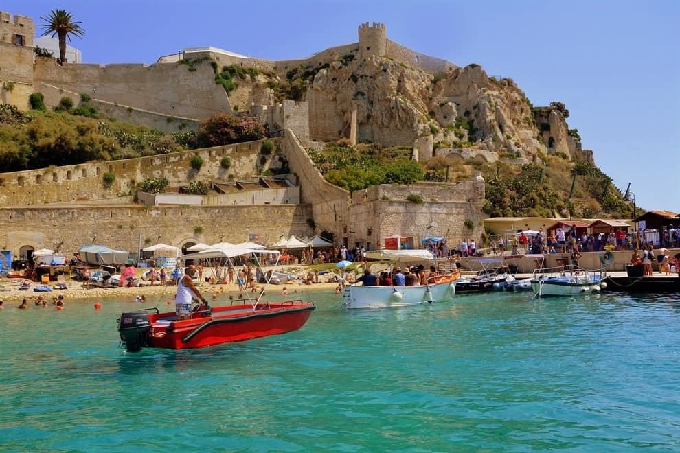 Polignano a Mare | Puglia | Italia | plaja in Italia |