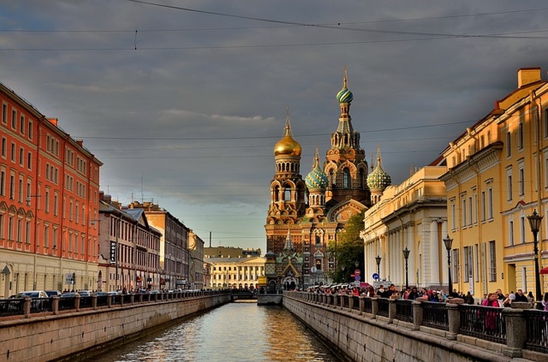 biserica mantuitorului | sankt petersburg biserici | atractii sankt petersburg | raul neva |