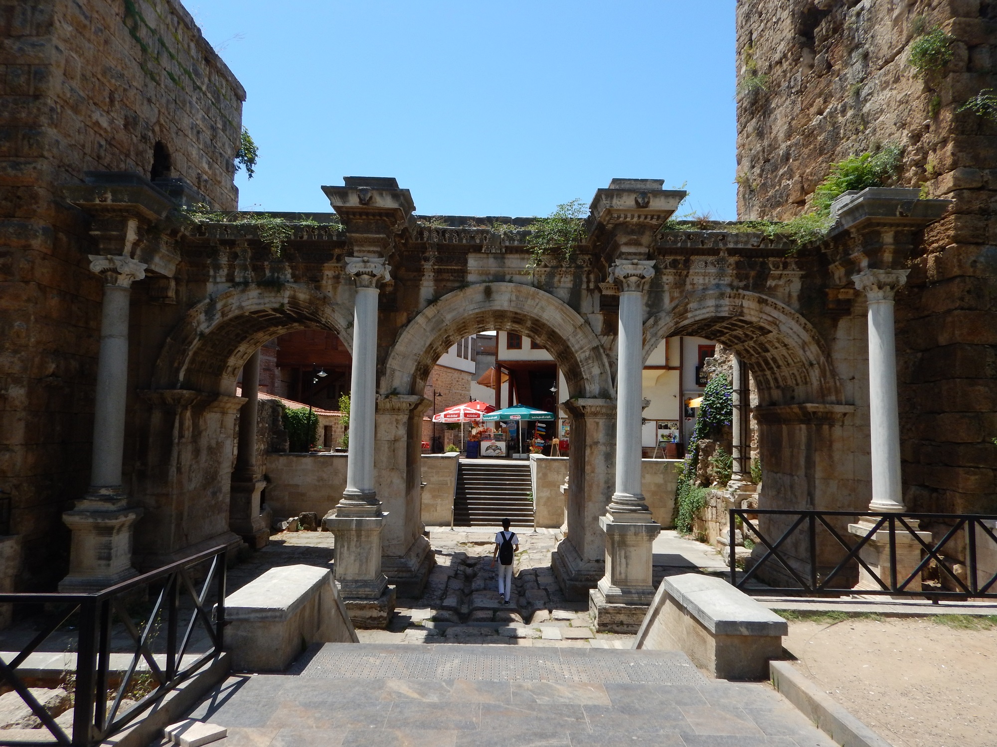 Poarta Hadrian Antalya | calatorul multumit