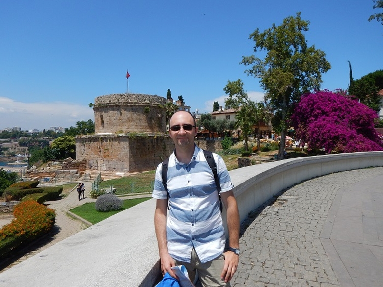 Turnul Hidirlik si panorama Antalya | calatorul multumit