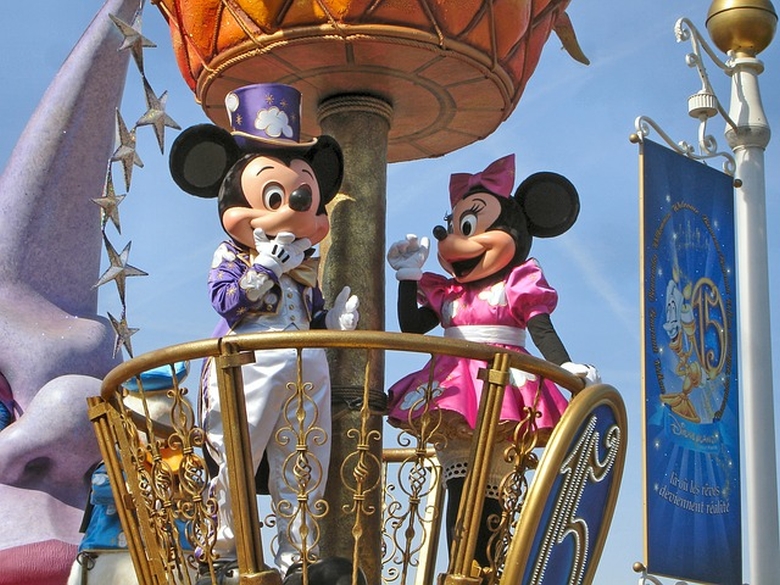 Minnie si Mikey Mouse | Lumea Disney | Calatorul Multumit |