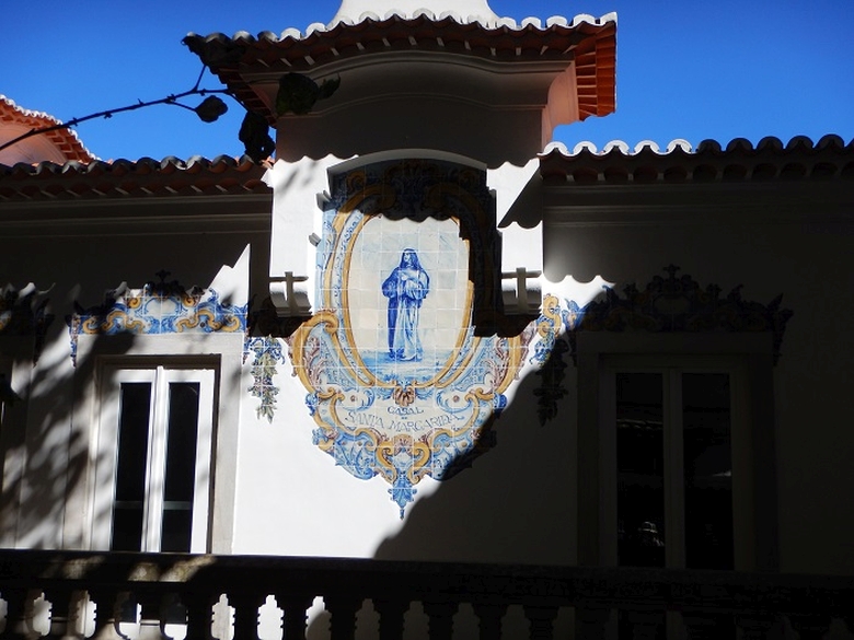 azulejos Sintra apeduct Lisabona | Calatorul Multumit |