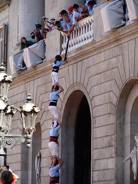 Merce Barcelona | piramide umane |