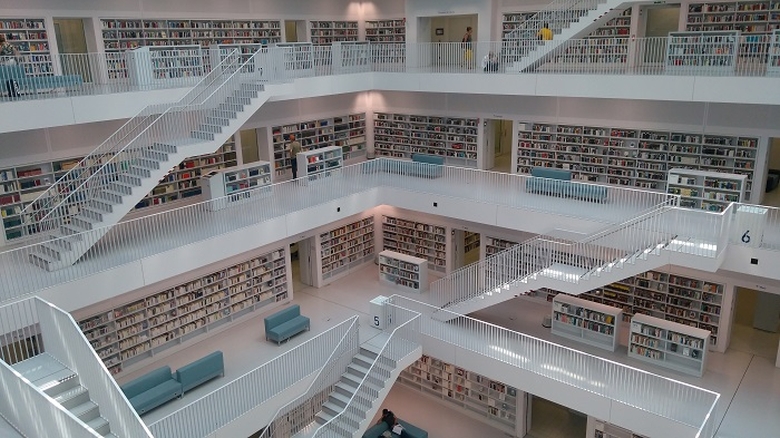 biblioteca din stuttgart | atractii turistice din stuttgart |