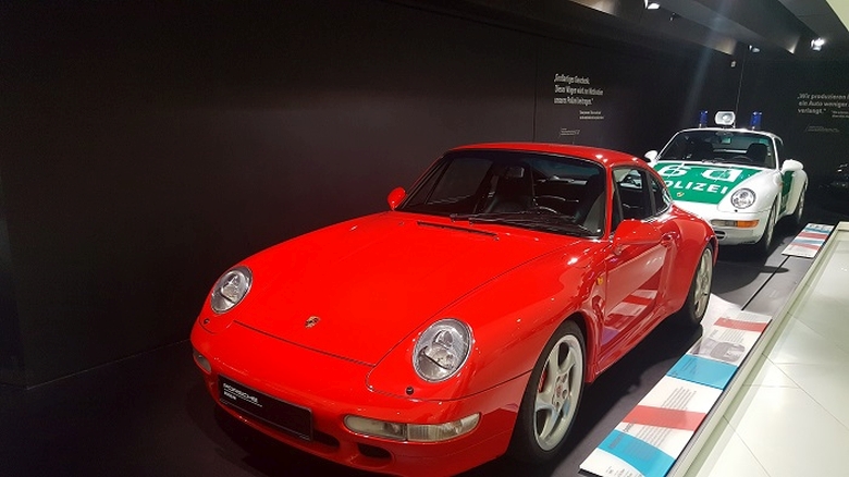 Muzeul Porsche Stuttgart | muzee de masini |