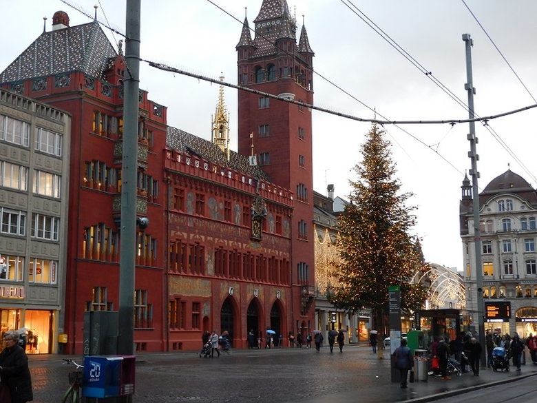 Basel Marktplatz | brad craciun basel |