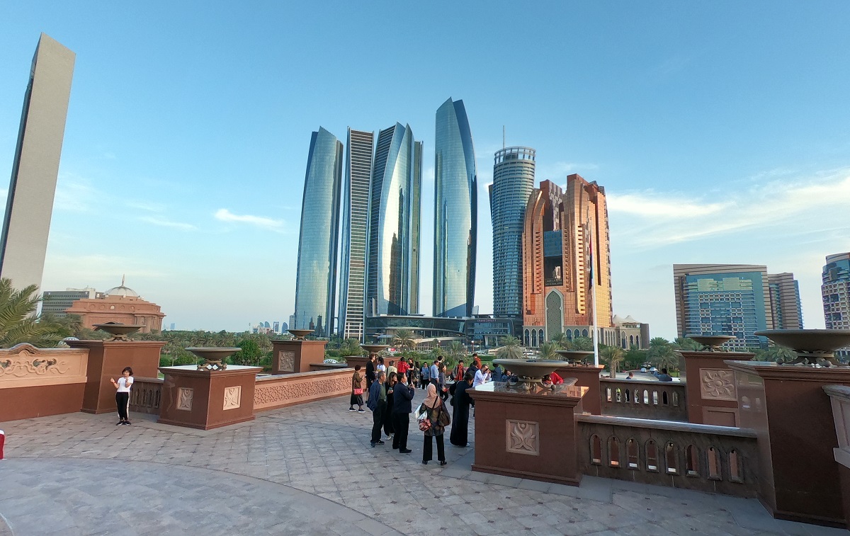 atractii Abu Dhabi | panorama spre Etihad Towers | Abu Dhabi |