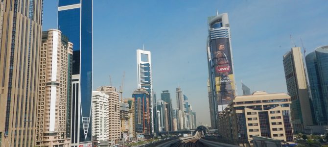 Informatii practice despre transportul prin Dubai si transferul catre Abu Dhabi Informatii practice despre transportul prin Dubai si transferul catre Abu Dhabi
