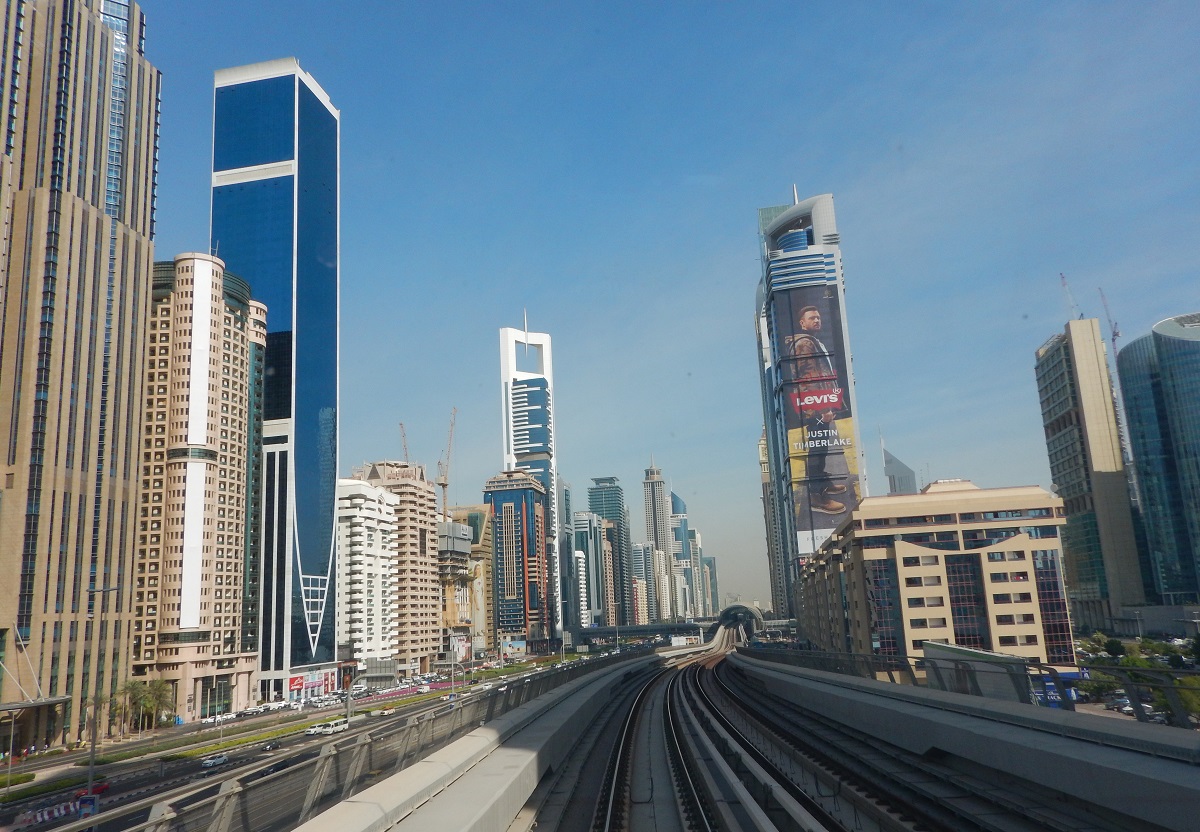 transport Dubai | linia de metrou | zgarie nori Dubai | linia rosie Dubai | Dubai |