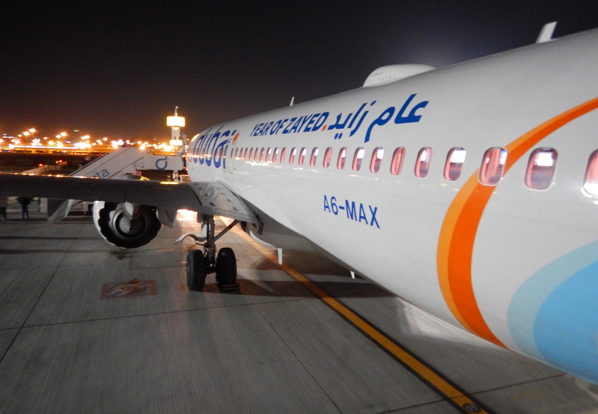 Review zbor Fly Dubai | zbor catre Dubai | conditii zbor | Boeing 737 MAX |