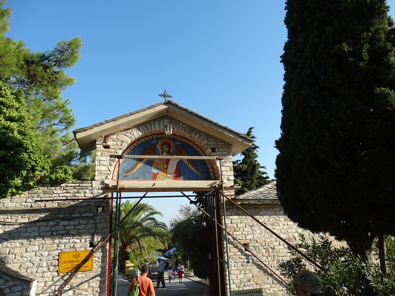 intrarea in Manastirea Sf. Mihail | Thassos |