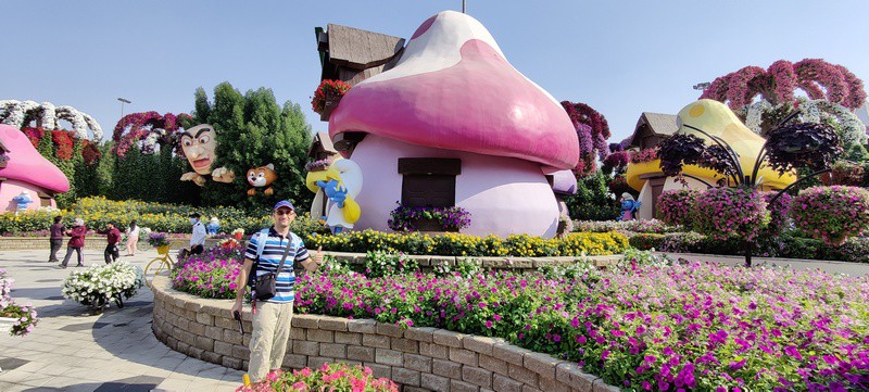 Satul strumfilor Dubai | Dubai Miracle Garden |