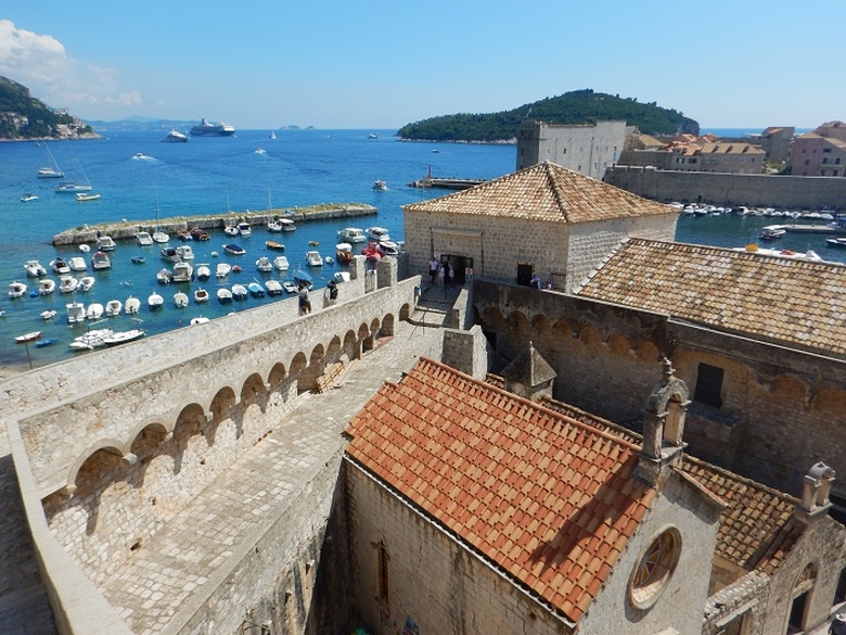 Zidurile vechi ale orasului Dubrovnic 