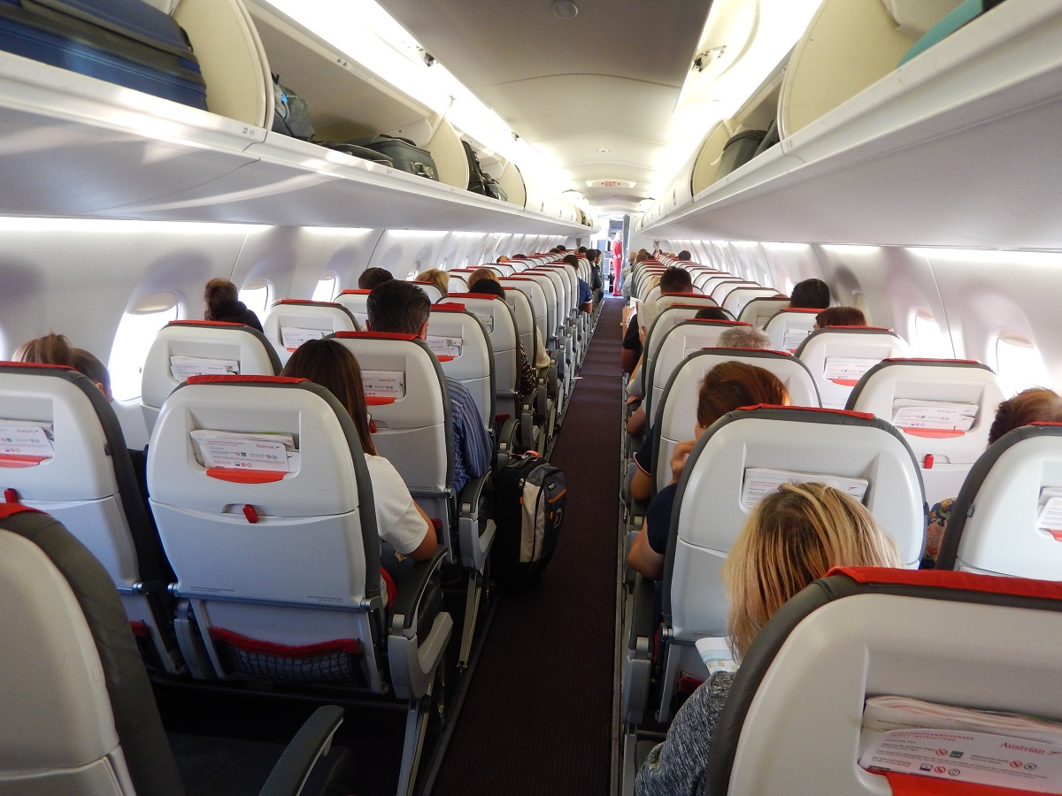 review zbor austrian airlines | zbor embraer E 95 | 