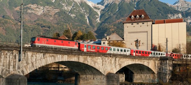 Oferte cu trenul spre Austria de la 39 euro/sens ! Oferte cu trenul spre Austria de la 39 euro/sens !