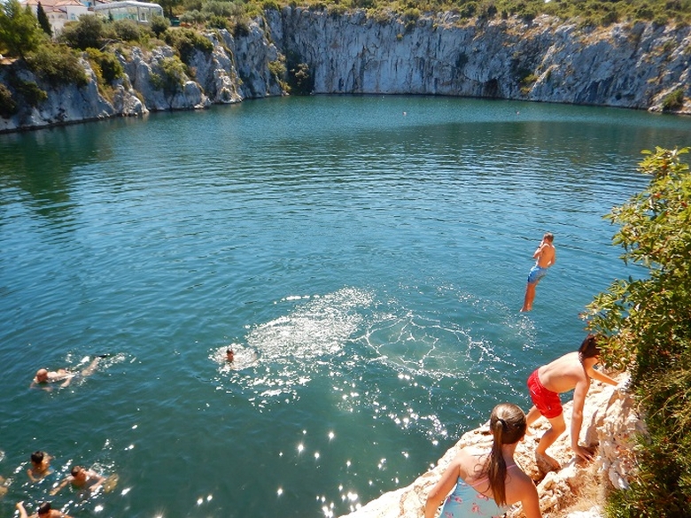 panorama Lacul Ochiul Dragonului | dragon Croatia | lacuri Croatia | legende Croatia | 