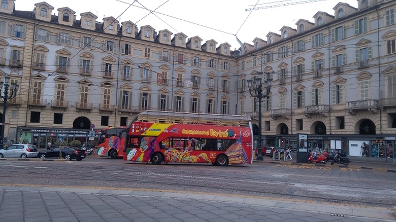 tur oras Torino | city bus Torino | Calatorul multumit