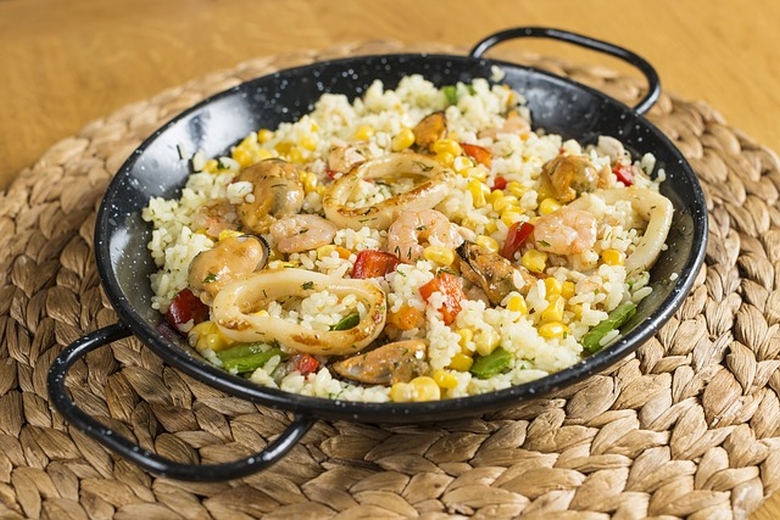 Crni rizot | pilaf cu fructe de mare |