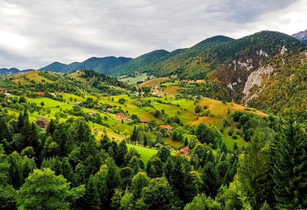 casute peisaj romania