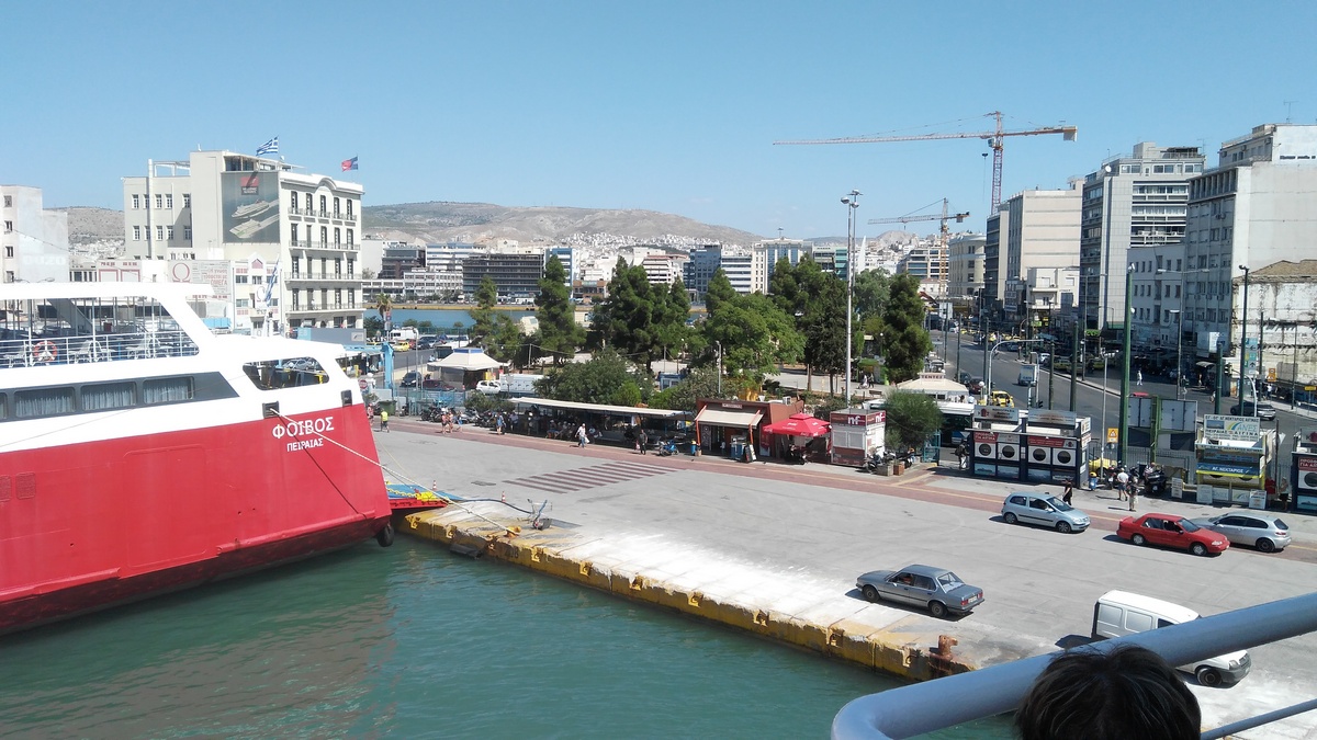 Atena | Port Pireu | ferry spre insule | ferry spre Eghina |