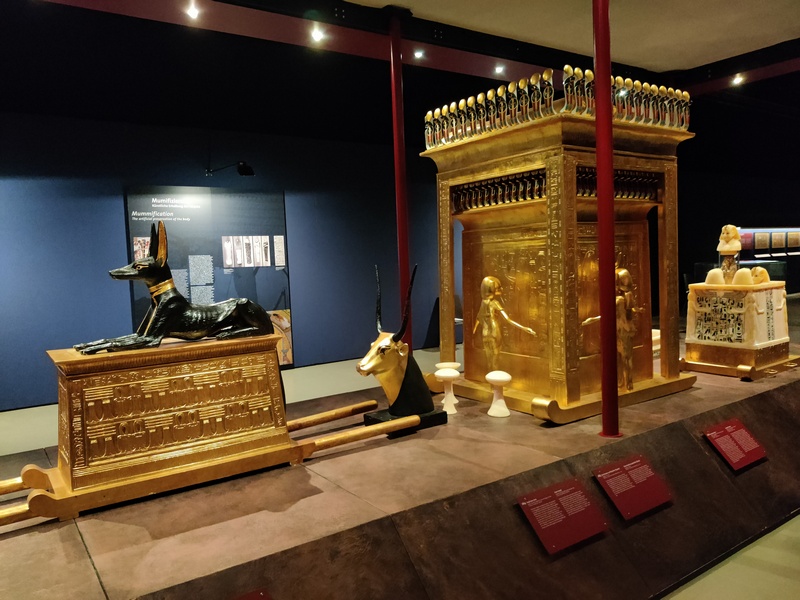 obiectele din mormantul sau | Tutankhamon | foto Calatorul multumit |