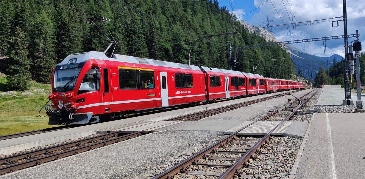 Cu trenul prin Elvetia | calatorii Elvetia | bilete de tren Elvetia |