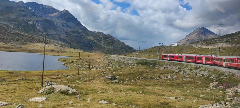 cu trenul prin elvetia| swiss pass | abonamente tren elvetia | elvetia | calatorii elvetia |