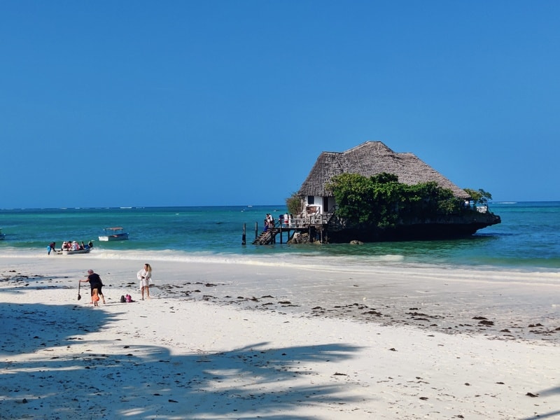 the rock restaurant | restaurante zanzibar | locuri panoramice zanzibar |